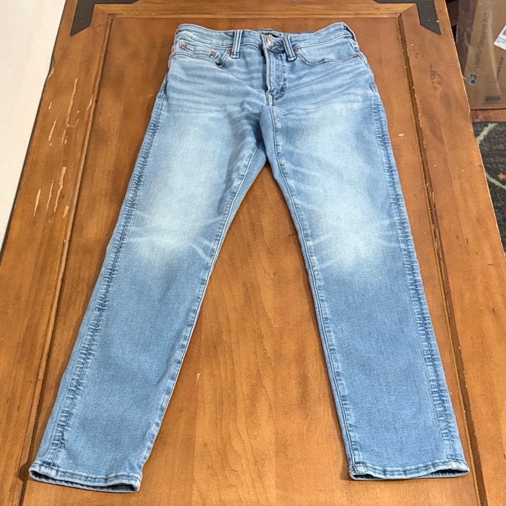American Eagle Outfitters Airflex 360 Blue Slim Jeans Size 28x30